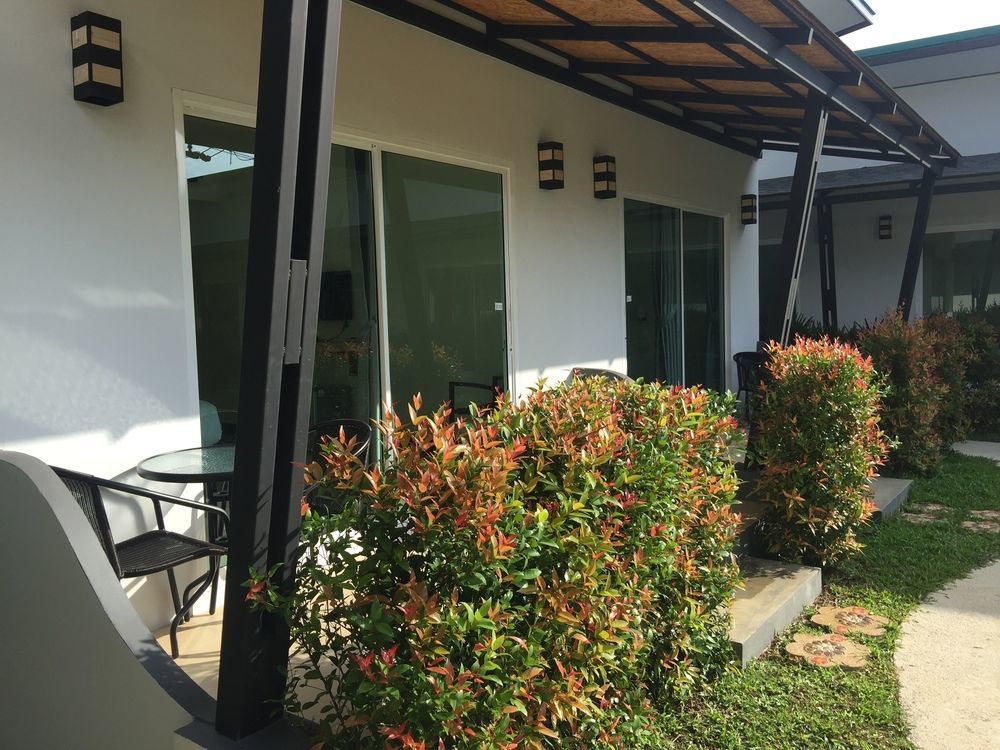 Maleesirin Oldtown Resort Koh Lanta Exterior photo