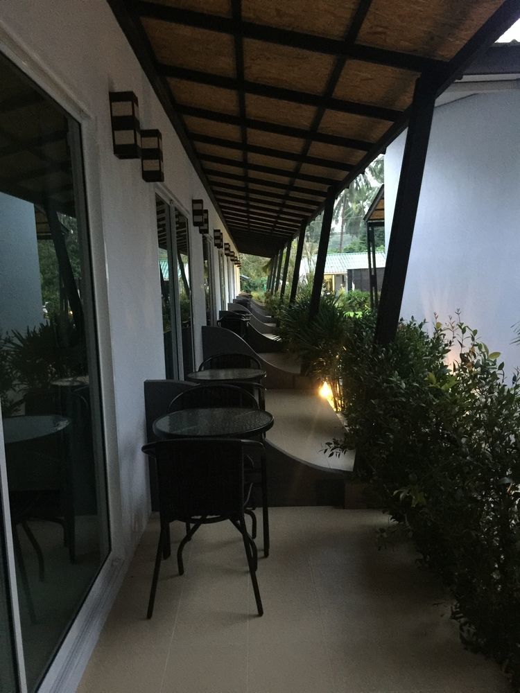 Maleesirin Oldtown Resort Koh Lanta Exterior photo